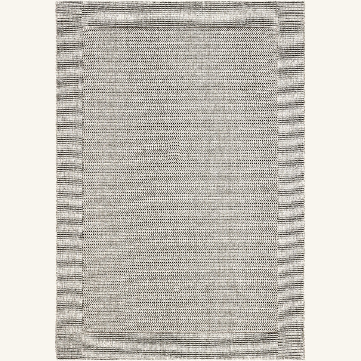 Tapis d’extérieur gris facile d’entretien - Dolce - fond #F9F6F0 détouré