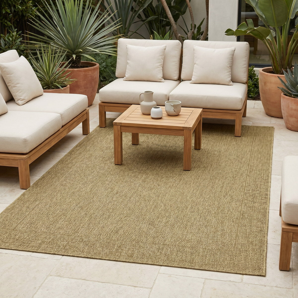 Tapis d’extérieur taupe facile d’entretien - Elena - ambiance terrasse 2