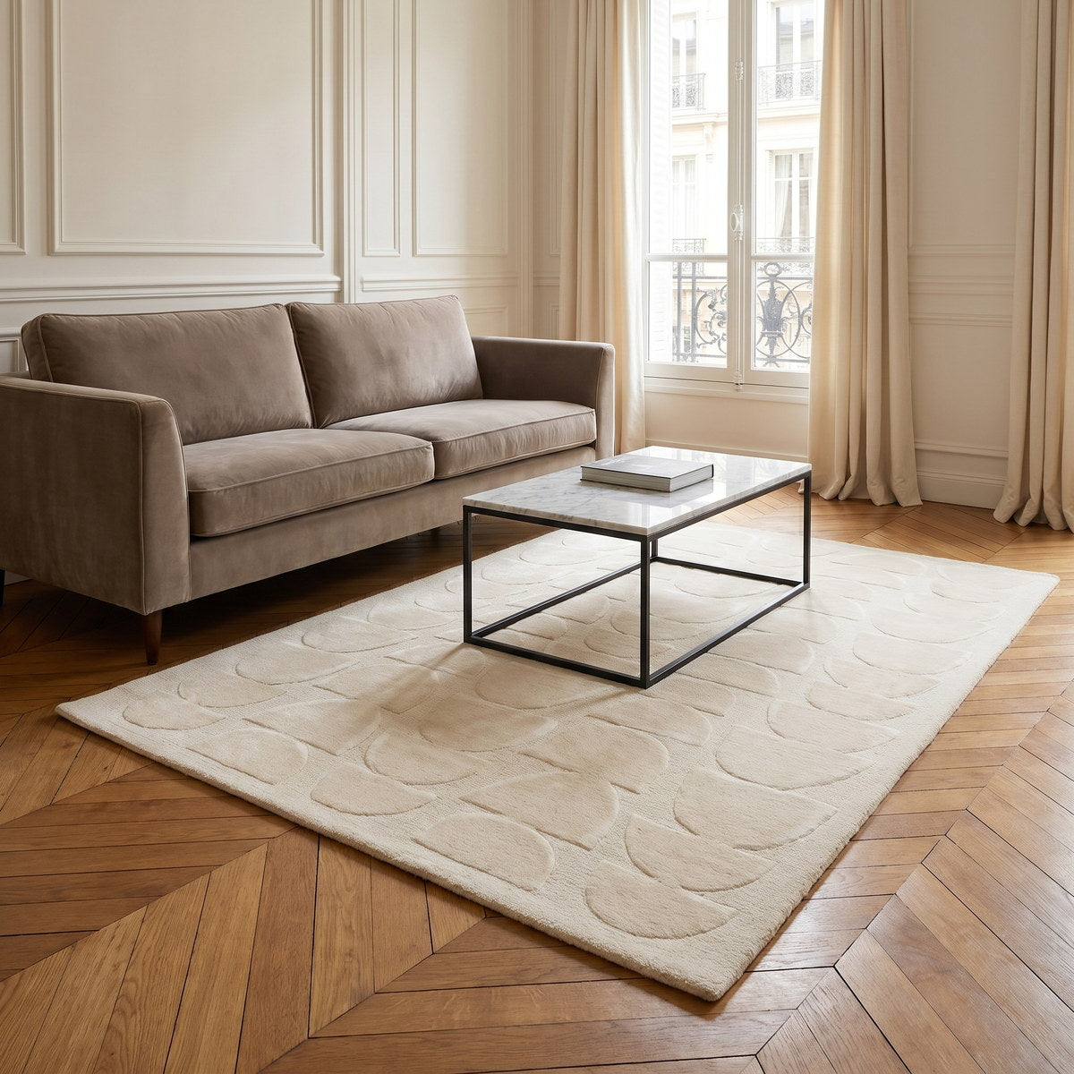 Tapis de salon en laine et viscose sable - Ancona - ambiance salon 3