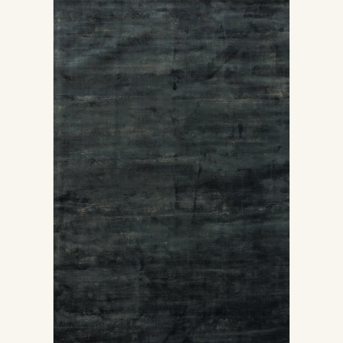 Tapis design en viscose bleu - Agrigento - fond #F9F6F0 détouré