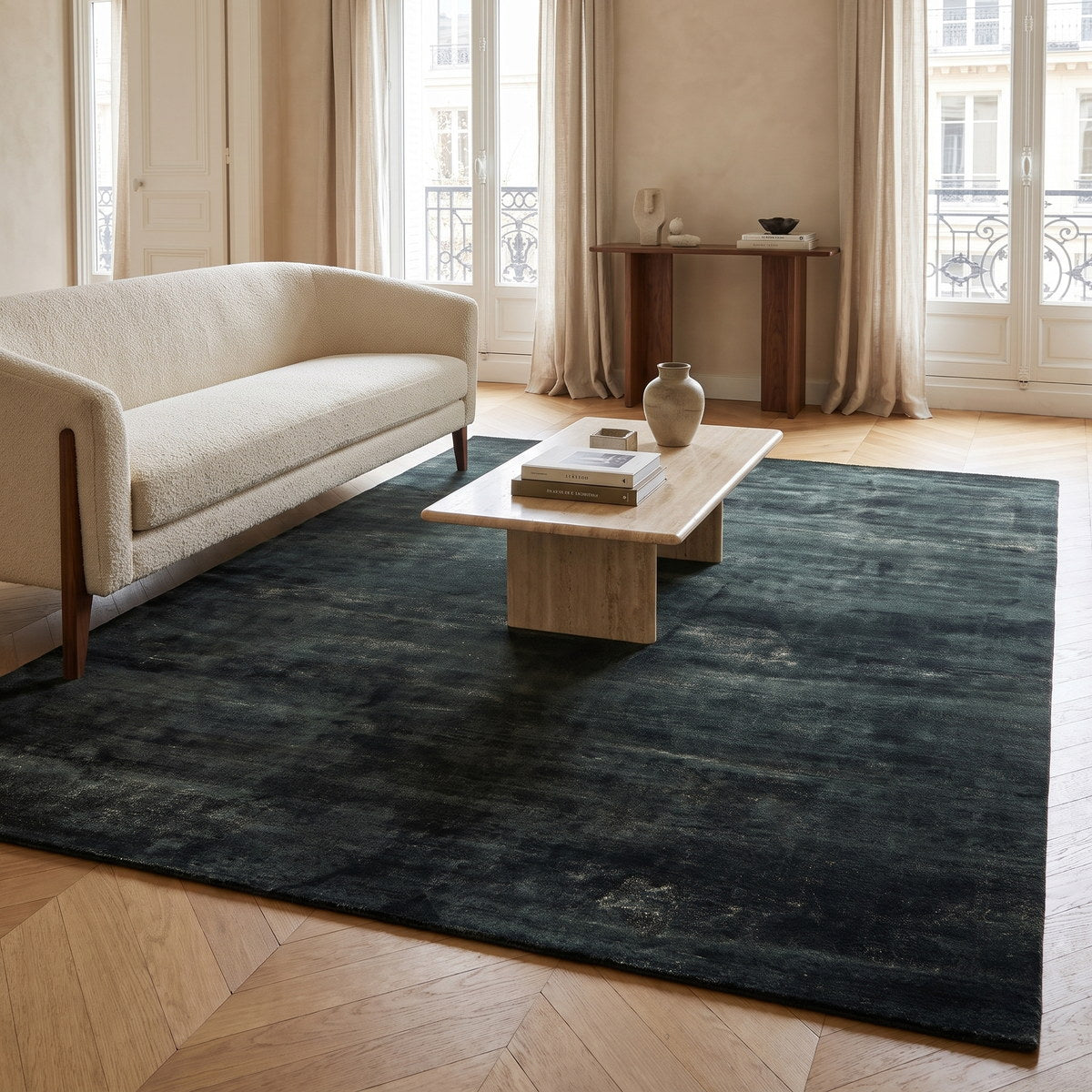 Tapis design en viscose bleu - Agrigento - ambiance salon 1