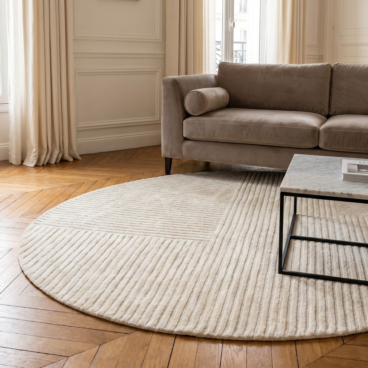 Tapis design en viscose ivoire - Fermo - ambiance salon 3