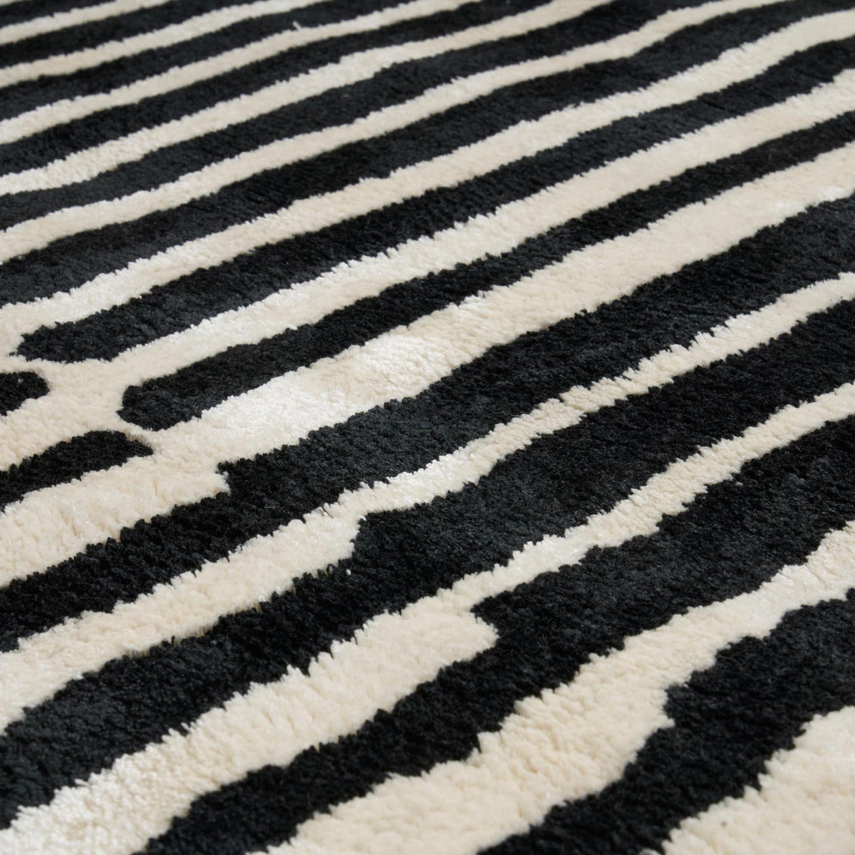 Tapis ivoire en viscose - Jolie - photo 2