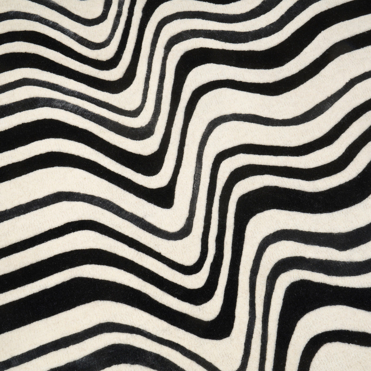 Tapis noir en laine et viscose - Garda - photo 1